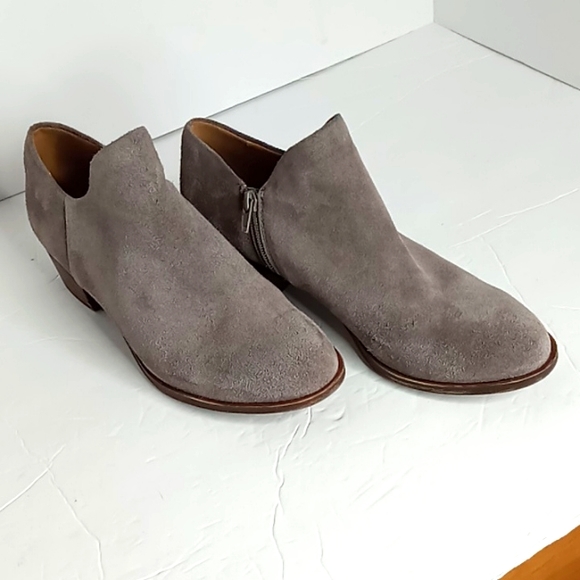 Lucky Brand- Brixlee -Gray Suede Leather Bootie w/Zipper Block